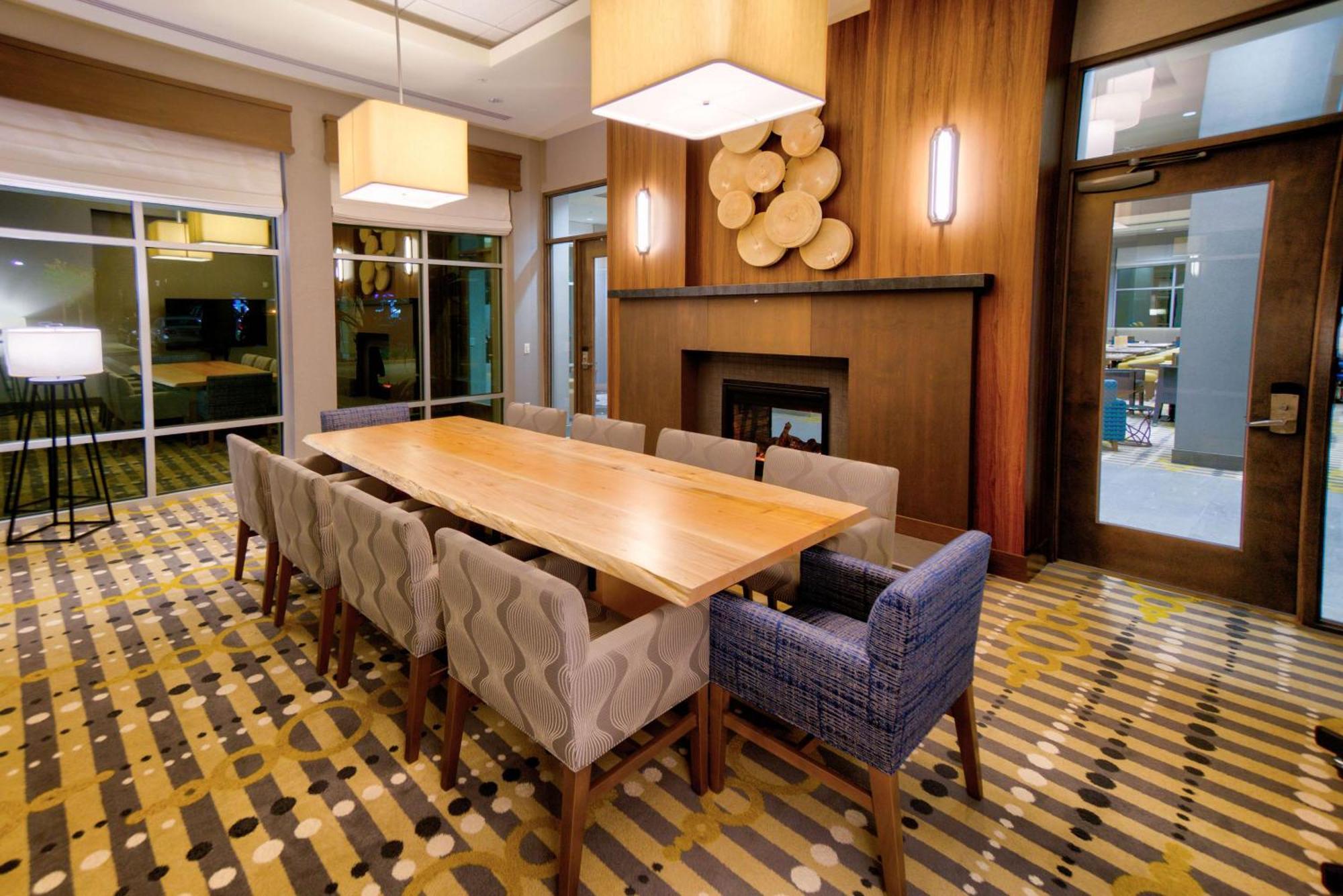 Hilton Garden Inn Santa Barbara/Goleta Eksteriør billede